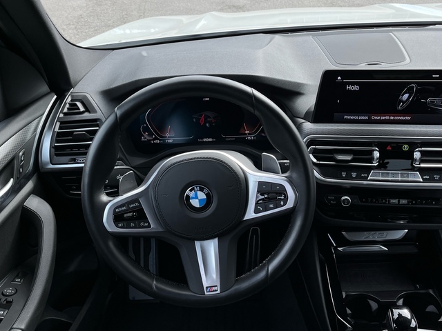 BMW X3 xDrive20d color Blanco. Año 2024. 140KW(190CV). Diésel. En concesionario Celtamotor Vigo de Pontevedra