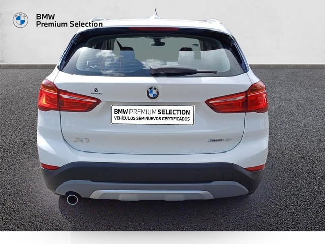 BMW X1 sDrive18i color Blanco. Año 2020. 103KW(140CV). Gasolina. En concesionario Marmotor de Las Palmas
