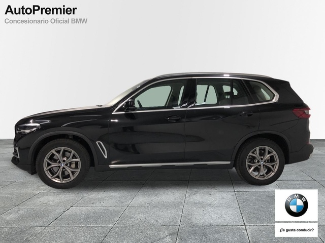 BMW X5 xDrive30d color Negro. Año 2020. 195KW(265CV). Diésel. En concesionario Auto Premier, S.A. - MADRID de Madrid