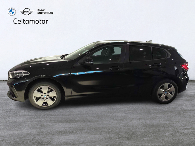 BMW Serie 1 116d color Negro. Año 2019. 85KW(116CV). Diésel. En concesionario Celtamotor Pontevedra de Pontevedra