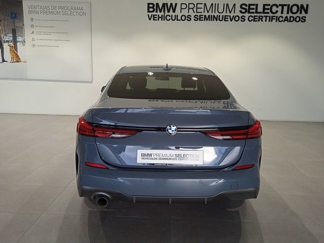 BMW Serie 2 218i Gran Coupe color Gris. Año 2022. 103KW(140CV). Gasolina. En concesionario ALBAMOCION CIUDAD REAL  de Ciudad Real