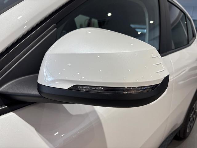 BMW X2 sDrive18d color Blanco. Año 2024. 110KW(150CV). Diésel. En concesionario Automotor Costa, S.L.U. de Almería