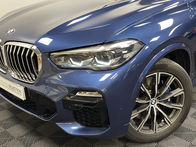 BMW X5 xDrive30d color Azul. Año 2019. 195KW(265CV). Diésel. En concesionario Maberauto de Castellón