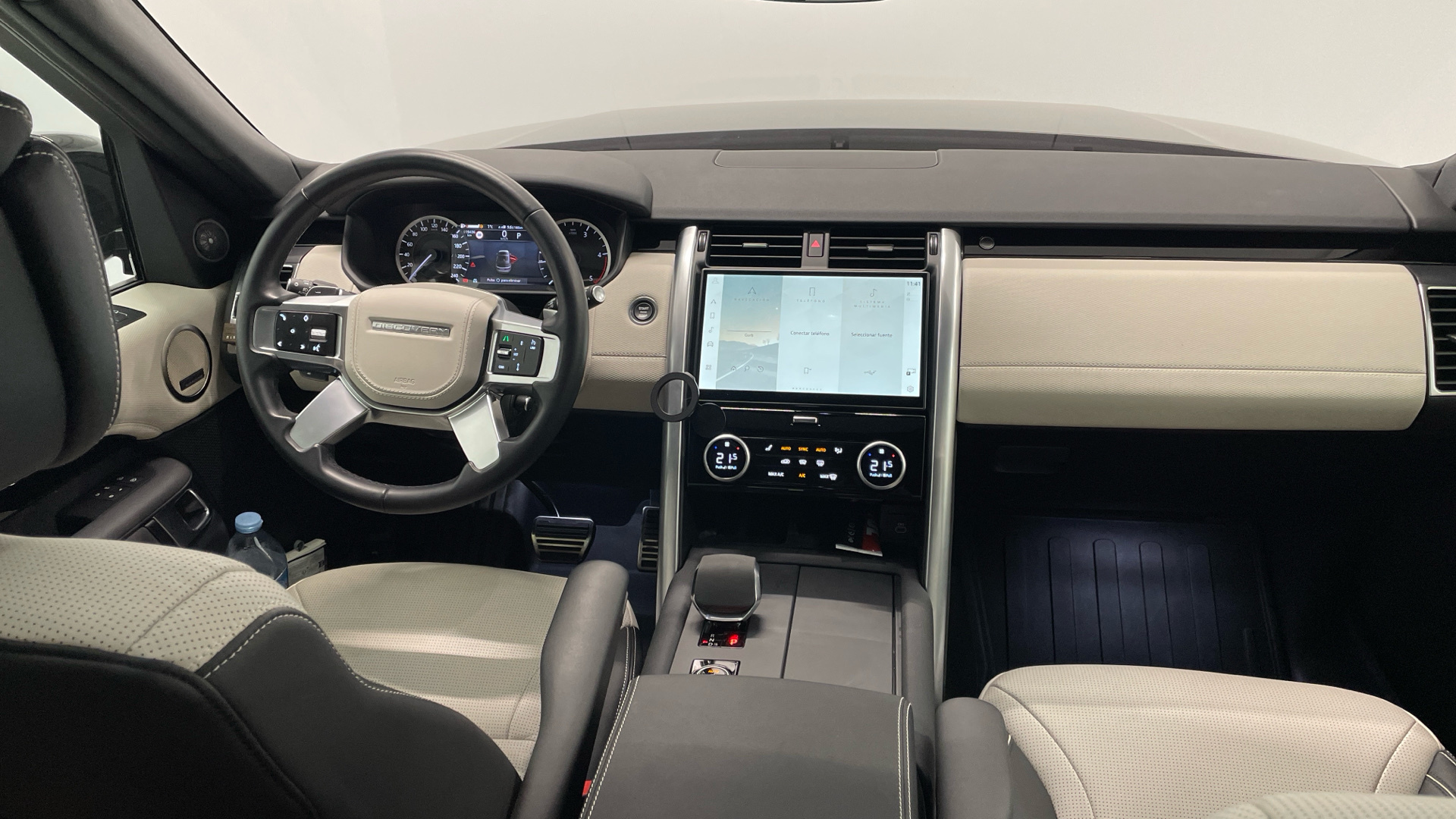 Land Rover Discovery 3.0D I6 - 4