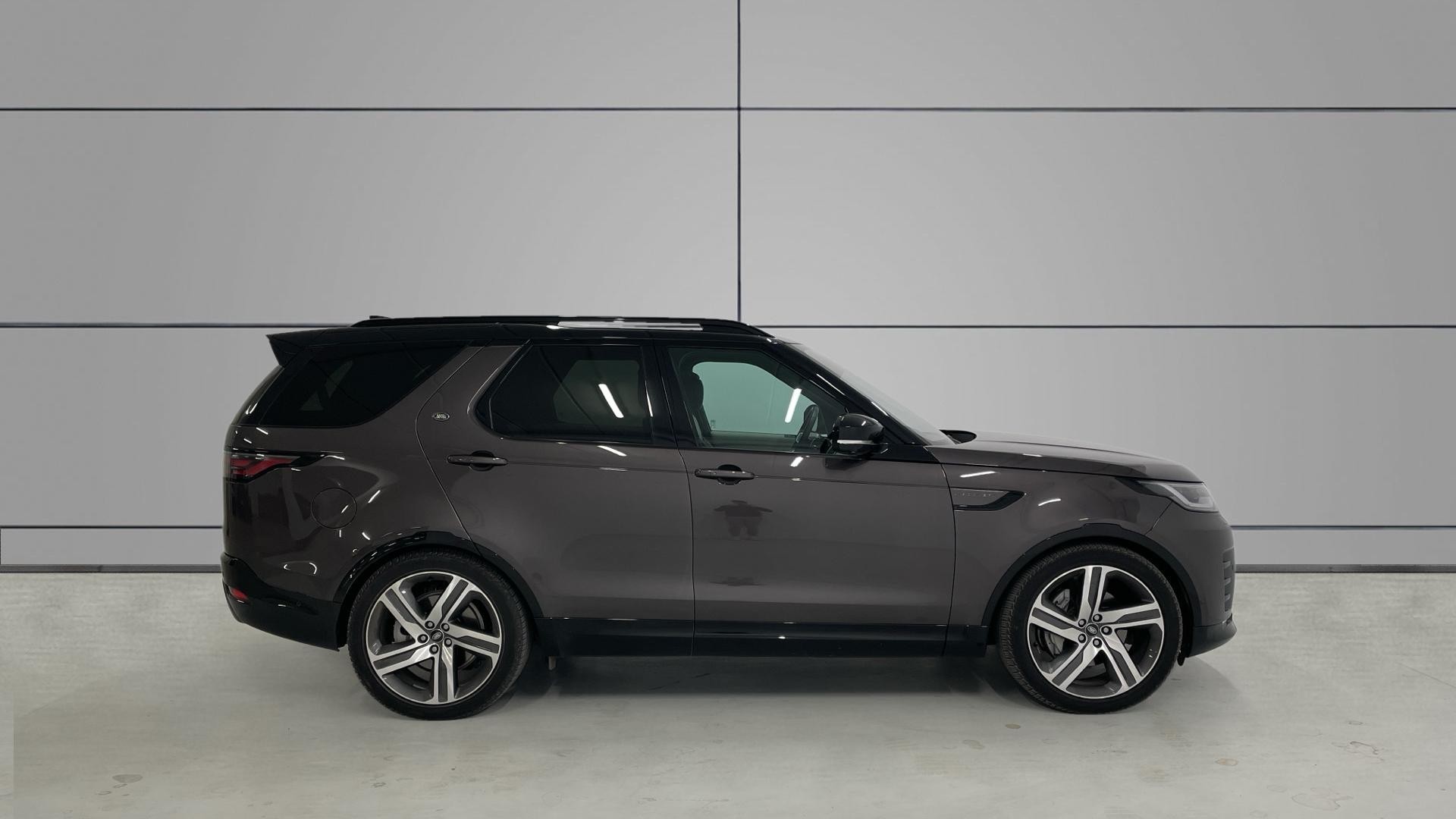 Land Rover Discovery 3.0D I6 - 6