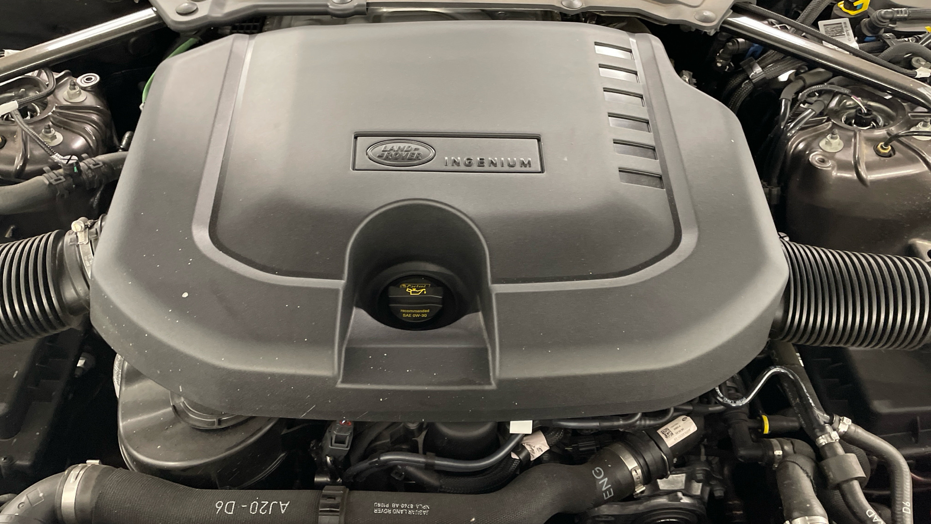 Land Rover Discovery 3.0D I6 - 10