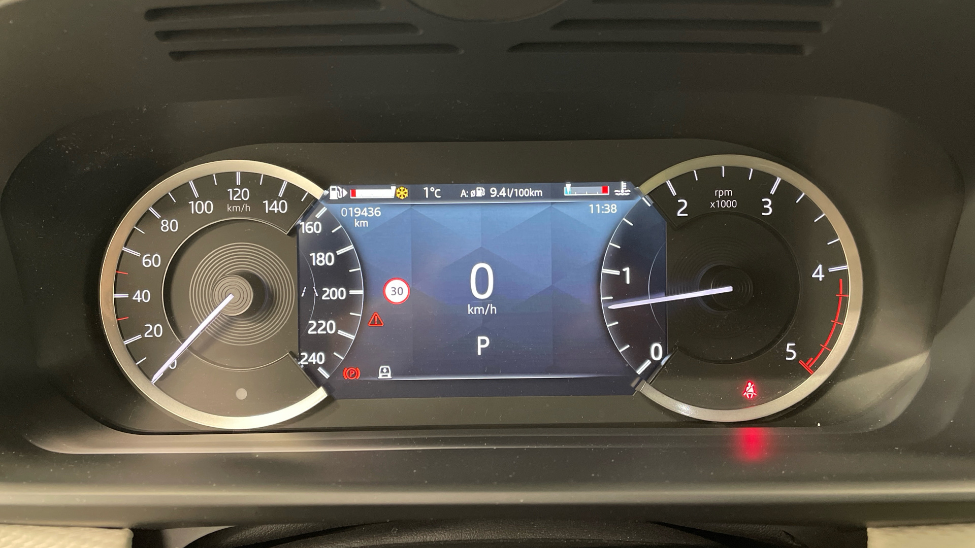 Land Rover Discovery 3.0D I6 - 18