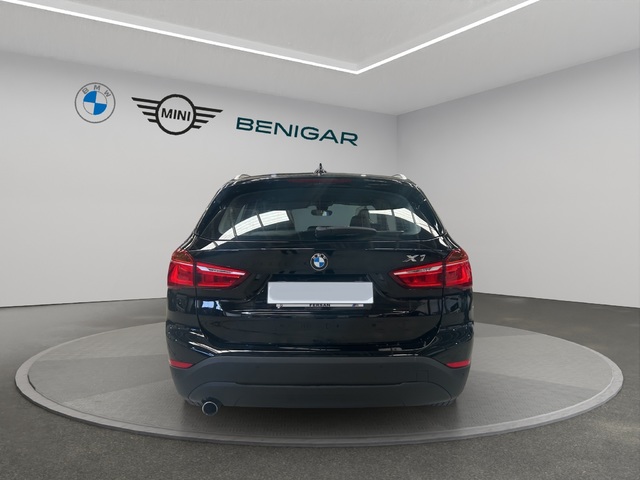 BMW X1 sDrive18d color Negro. Año 2017. 110KW(150CV). Diésel. En concesionario GANDIA Automoviles Fersan, S.A. de Valencia