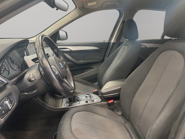 BMW X1 sDrive18d color Negro. Año 2017. 110KW(150CV). Diésel. En concesionario GANDIA Automoviles Fersan, S.A. de Valencia