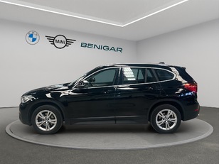 Fotos de BMW X1 sDrive18d color Negro. Año 2017. 110KW(150CV). Diésel. En concesionario GANDIA Automoviles Fersan, S.A. de Valencia