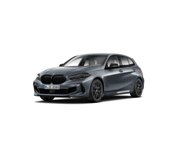 BMW Serie 1 M135i color Gris. Año 2024. 225KW(306CV). Gasolina. En concesionario Celtamotor Lalín de Pontevedra