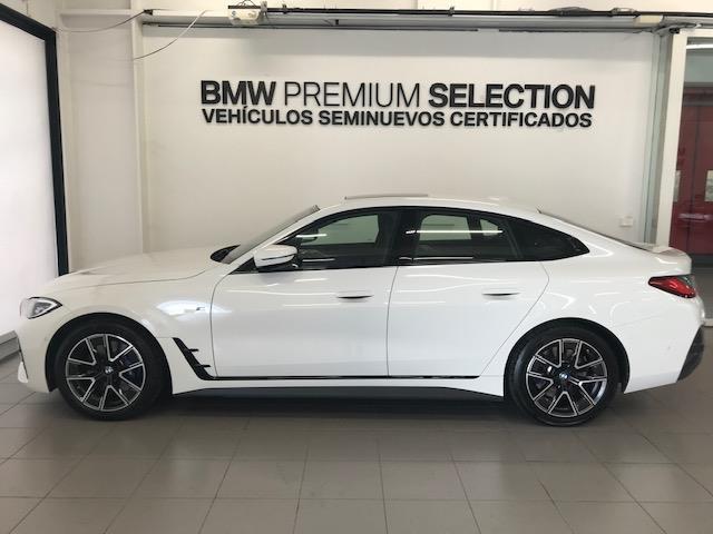 BMW Serie 4 420d Gran Coupe color Blanco. Año 2023. 140KW(190CV). Diésel. En concesionario Lurauto Gipuzkoa de Guipuzcoa
