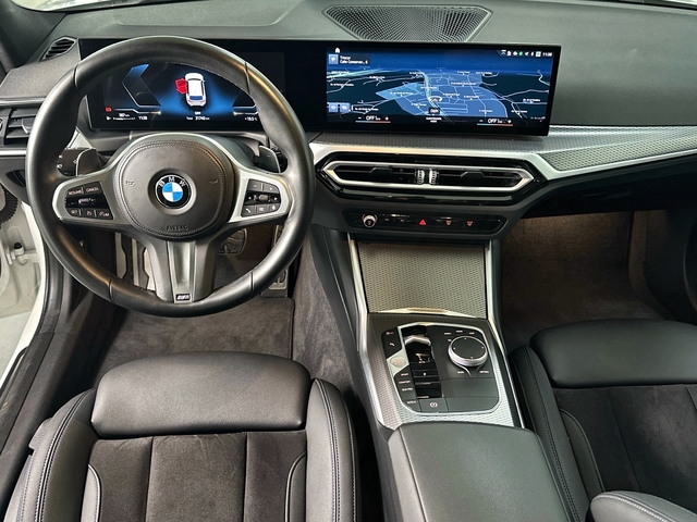 BMW Serie 3 320d Touring color Blanco. Año 2022. 140KW(190CV). Diésel. En concesionario Triocar Gijón (Bmw y Mini) de Asturias