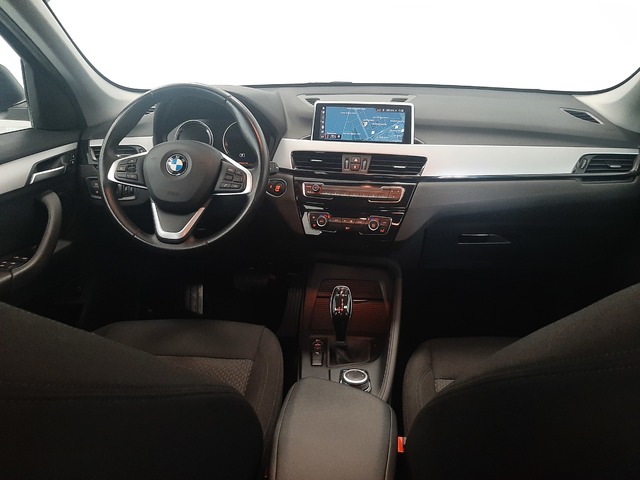 BMW X1 sDrive18d color Blanco. Año 2019. 110KW(150CV). Diésel. En concesionario Automoviles Bertolin S.L. de Valencia