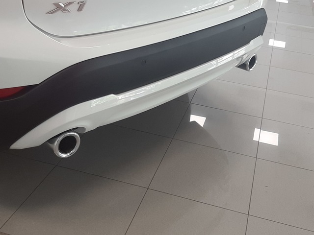 BMW X1 sDrive18d color Blanco. Año 2019. 110KW(150CV). Diésel. En concesionario Automoviles Bertolin S.L. de Valencia