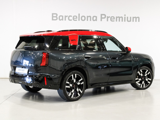 fotoG 3 del MINI MINI Countryman C 125 kW (170 CV) 170cv Gasolina del 2024 en Barcelona