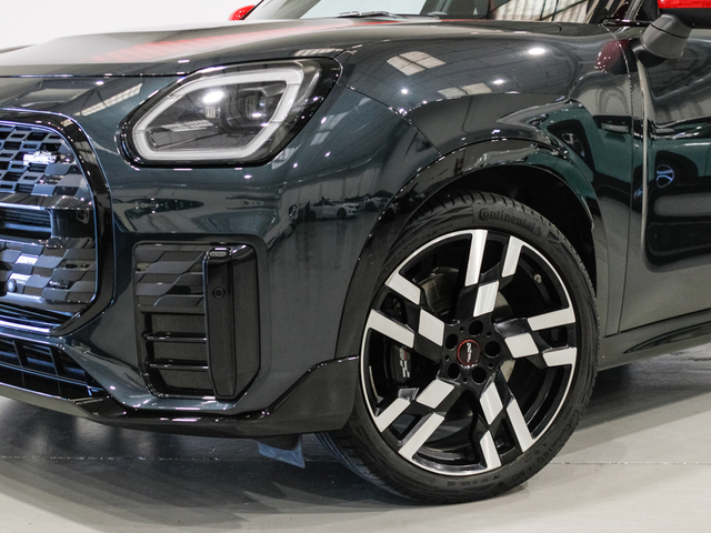 fotoG 5 del MINI MINI Countryman C 125 kW (170 CV) 170cv Gasolina del 2024 en Barcelona