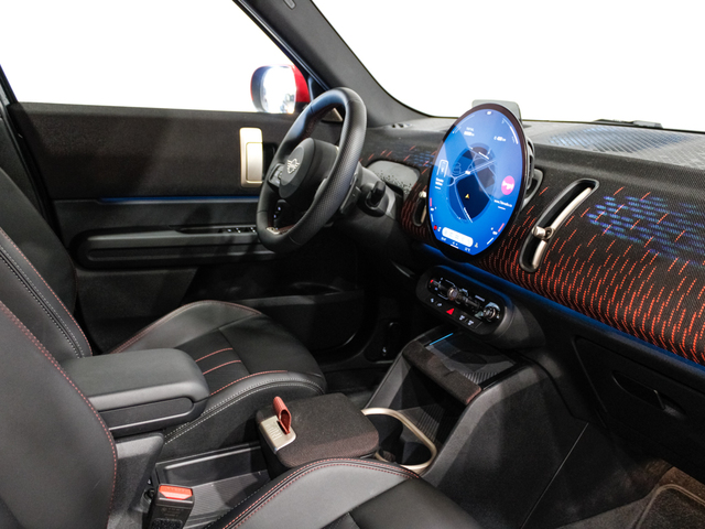 fotoG 15 del MINI MINI Countryman C 125 kW (170 CV) 170cv Gasolina del 2024 en Barcelona