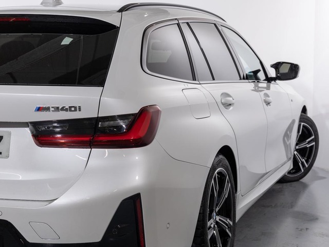 BMW Serie 3 M340i Touring color Blanco. Año 2024. 275KW(374CV). Gasolina. En concesionario Oliva Motor Girona de Girona