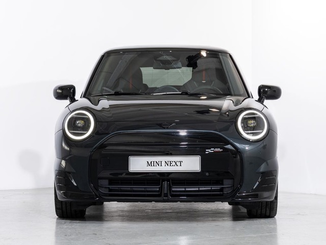 fotoG 1 del MINI MINI 3 Puertas Cooper SE 160 kW (218 CV) 218cv Eléctrico del 2024 en Girona