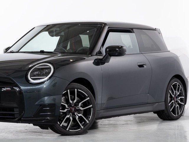 fotoG 5 del MINI MINI 3 Puertas Cooper SE 160 kW (218 CV) 218cv Eléctrico del 2024 en Girona