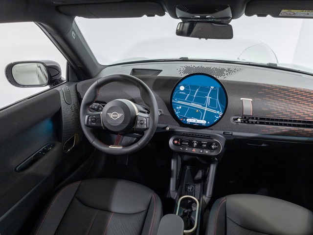 fotoG 22 del MINI MINI 3 Puertas Cooper SE 160 kW (218 CV) 218cv Eléctrico del 2024 en Girona