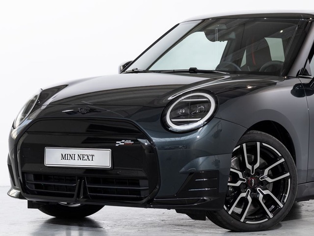 fotoG 32 del MINI MINI 3 Puertas Cooper SE 160 kW (218 CV) 218cv Eléctrico del 2024 en Girona