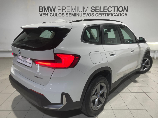 BMW X1 sDrive18d color Blanco. Año 2022. 110KW(150CV). Diésel. En concesionario Hispamovil Elche de Alicante