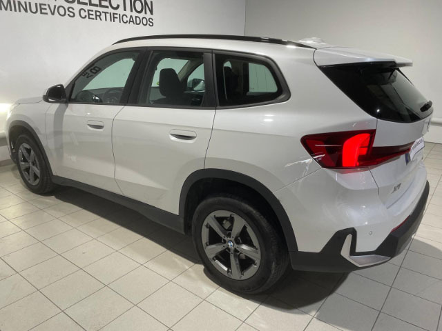 BMW X1 sDrive18d color Blanco. Año 2023. 110KW(150CV). Diésel. En concesionario Hispamovil Elche de Alicante