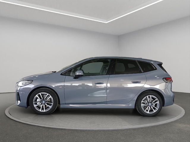BMW Serie 2 218i Active Tourer color Gris. Año 2024. 100KW(136CV). Gasolina. En concesionario FINESTRAT Automoviles Fersan, S.A. de Alicante