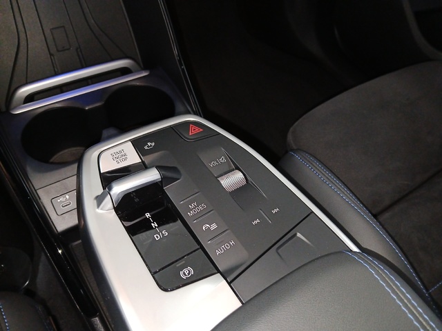BMW Serie 2 218i Active Tourer color Gris. Año 2024. 100KW(136CV). Gasolina. En concesionario FINESTRAT Automoviles Fersan, S.A. de Alicante