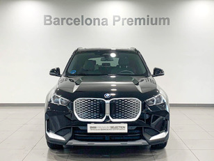 Fotos de BMW iX1 xDrive30 color Negro. Año 2025. 230KW(313CV). Eléctrico. En concesionario Barcelona Premium -- GRAN VIA de Barcelona