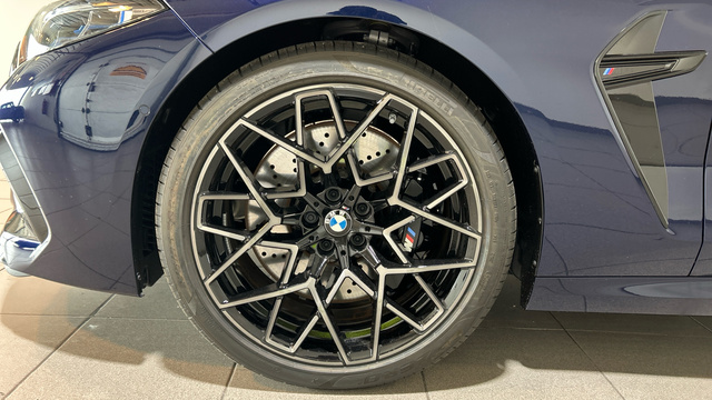 BMW M M8 Coupe color Azul. Año 2024. 460KW(625CV). Gasolina. En concesionario BYmyCAR Madrid - Alcalá de Madrid