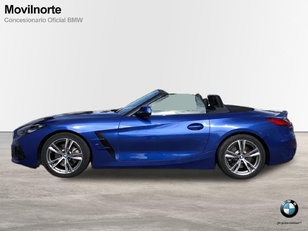 Fotos de BMW Z4 sDrive20i Cabrio color Azul. Año 2024. 145KW(197CV). Gasolina. En concesionario Movilnorte El Carralero de Madrid