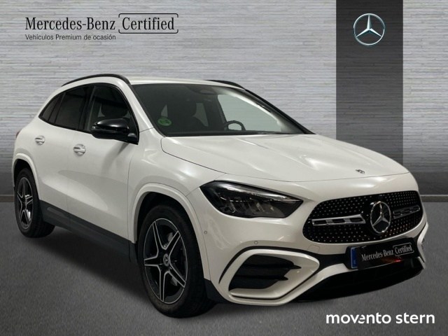 Mercedes-Benz GLA 200 D - 3