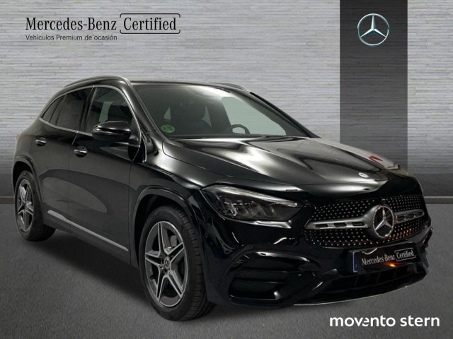 Mercedes-Benz GLA 200 D - 3