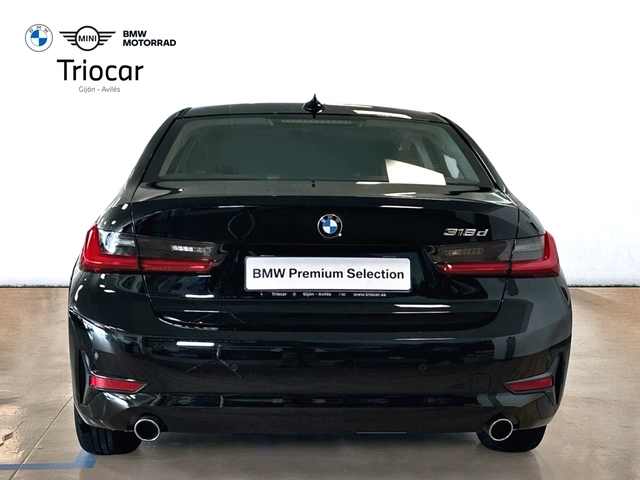 BMW Serie 3 318d color Negro. Año 2019. 110KW(150CV). Diésel. En concesionario Triocar Gijón (Bmw y Mini) de Asturias