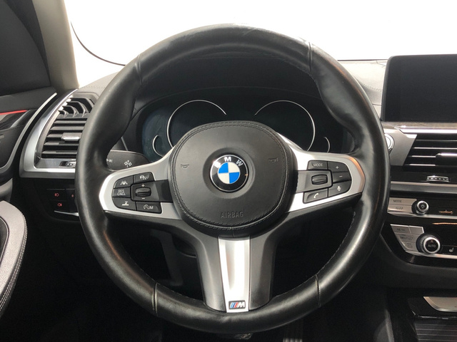 BMW X3 xDrive20d color Gris. Año 2019. 140KW(190CV). Diésel. En concesionario Auto Premier, S.A. - MADRID de Madrid
