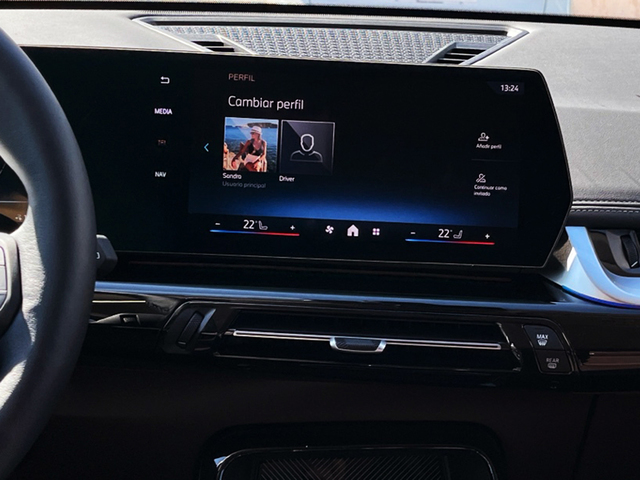 Foto 14 BMW iX1 xDrive30 230 kW (313 CV)