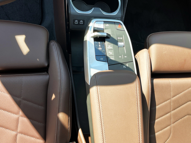 Foto 15 BMW iX1 xDrive30 230 kW (313 CV)