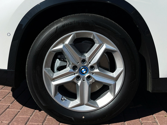 Foto 16 BMW iX1 xDrive30 230 kW (313 CV)