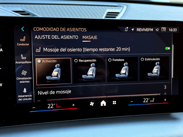 BMW iX1 xDrive30 color Blanco. Año 2024. 230KW(313CV). Eléctrico. En concesionario Murcia Premium S.L. AV DEL ROCIO de Murcia