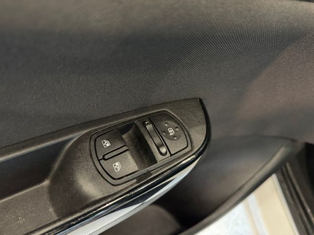 Opel Corsa 1.4 Design Line Auto 66 kW (90 CV)