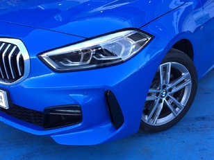 BMW Serie 1 118i color Azul. Año 2022. 103KW(140CV). Gasolina. En concesionario Grünblau Motor (Bmw y Mini) de Cantabria