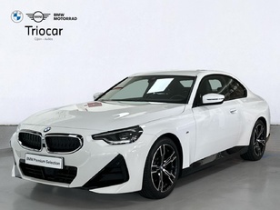 Fotos de BMW Serie 2 220i Coupe color Blanco. Año 2023. 135KW(184CV). Gasolina. En concesionario Triocar Gijón (Bmw y Mini) de Asturias