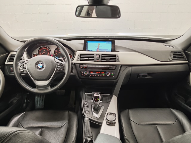BMW Serie 3 320d Gran Turismo color Blanco. Año 2015. 135KW(184CV). Diésel. En concesionario Autoberón de La Rioja