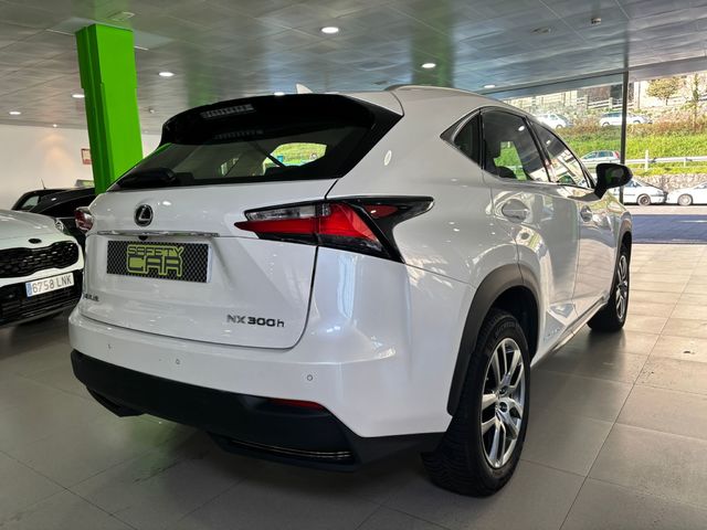 Lexus NX 300h Executive 4WD 145 kW (197 CV)