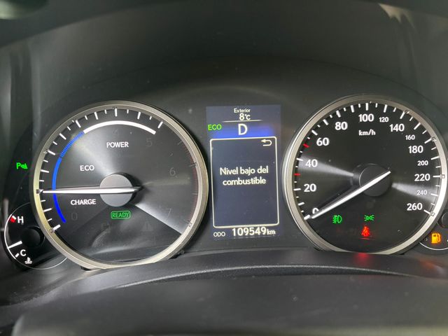 Lexus NX 300h Executive 4WD 145 kW (197 CV)