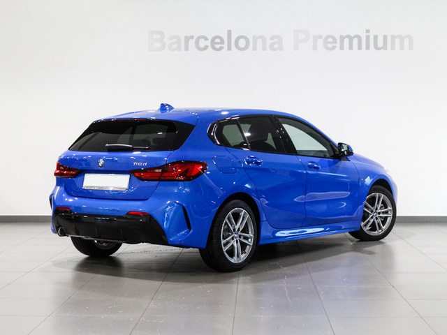 BMW Serie 1 116d color Azul. Año 2019. 85KW(116CV). Diésel. En concesionario Barcelona Premium -- GRAN VIA de Barcelona