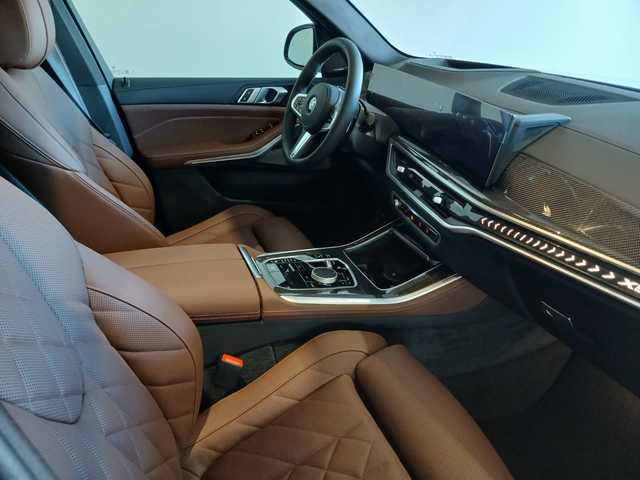 BMW X5 xDrive30d color Gris. Año 2025. 219KW(298CV). Diésel. En concesionario Adler Motor S.L. TOLEDO de Toledo